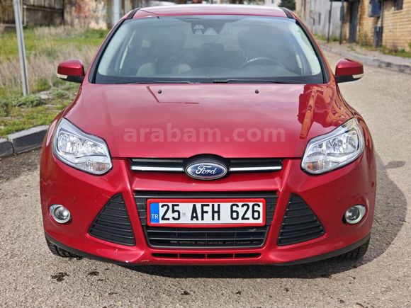 HATASIZ BOYASIZ KUSURSUZ TEMİZLİKTE SAF BENZİN DÜŞÜK KM FOCUS