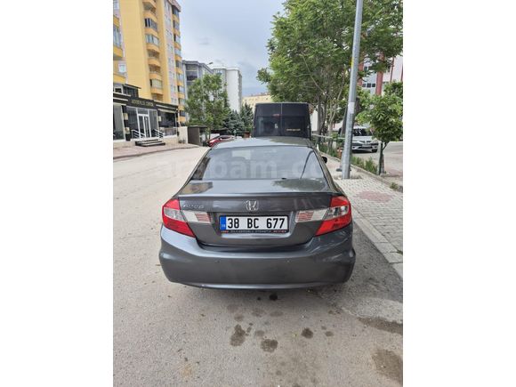 Sahibinden Honda Civic 1.6 Elegance 2012 Model  178.000 km Gri