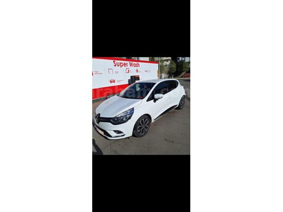 Doktordan  Renault Clio 1.5 dCi Touch 2018 Model  114.000 km Beyaz