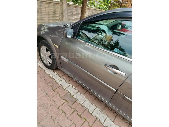 Sahibinden Renault Megane 1.6 Dynamique 2004 Model