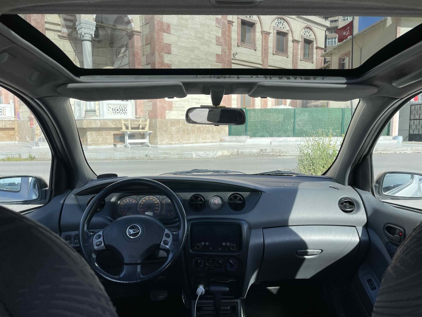 Sahibinden Daihatsu YRV 1.3 2002 Model İstanbul 202.000 km Gri 7