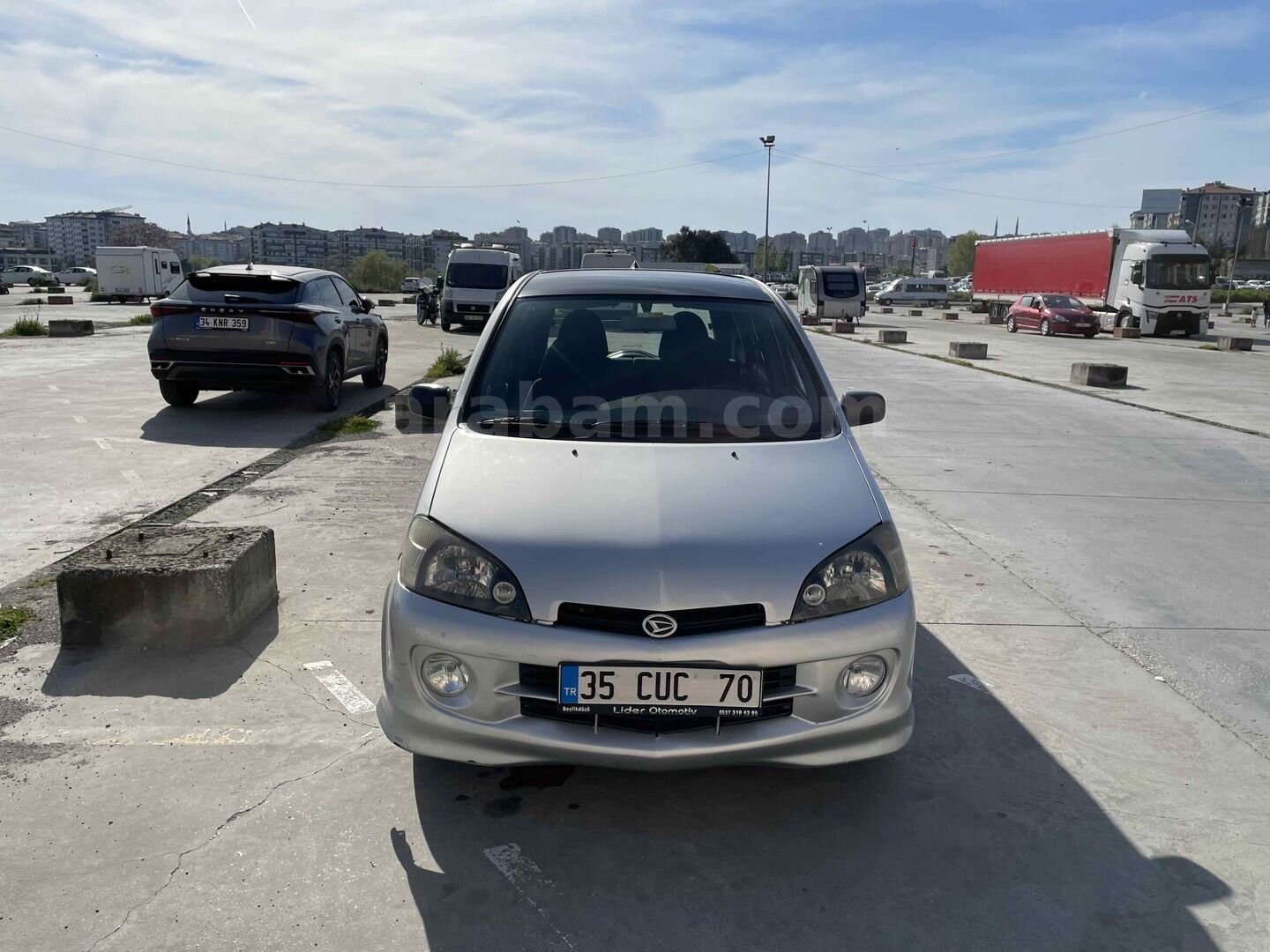 Sahibinden Daihatsu YRV 1.3 2002 Model İstanbul 202.000 km Gri 1