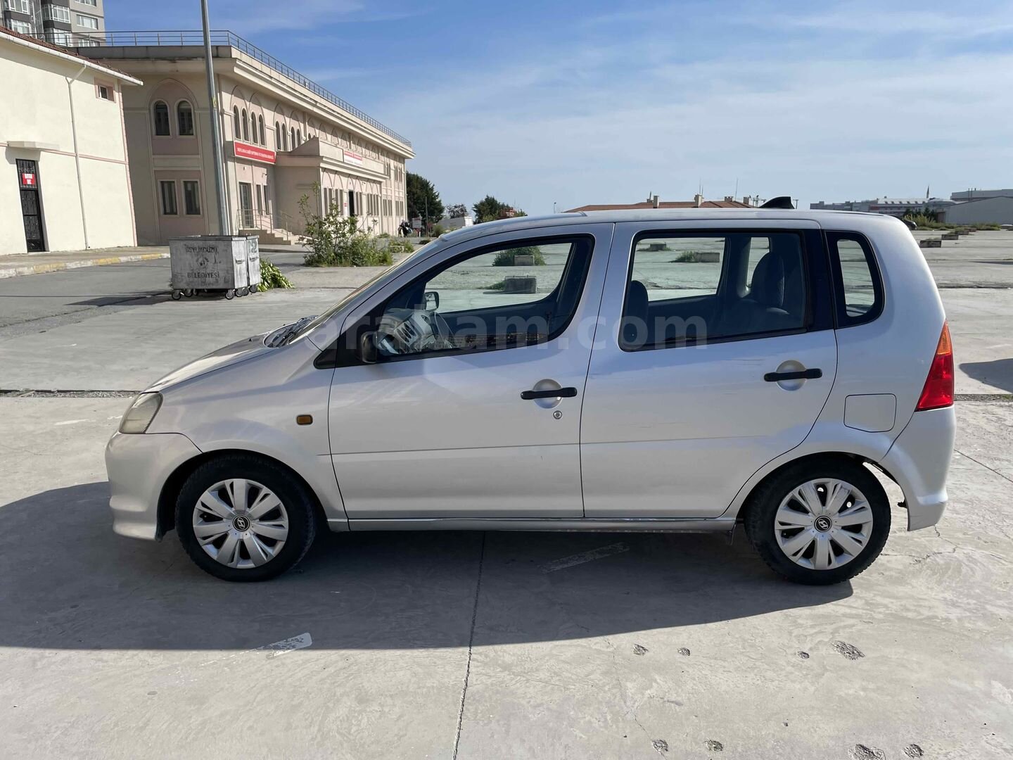Sahibinden Daihatsu YRV 1.3 2002 Model İstanbul 202.000 km Gri 3