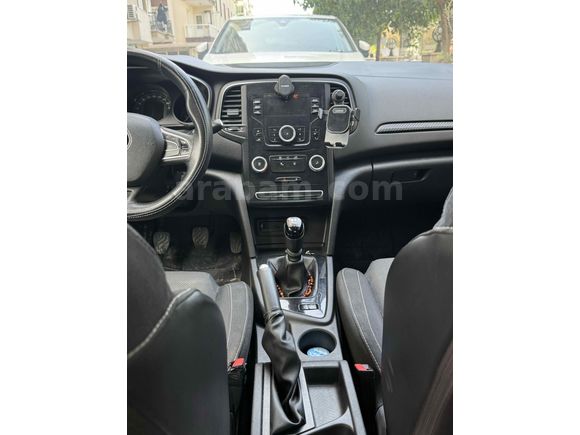 Sahibinden Renault Megane 1.6 Joy 2017 Model