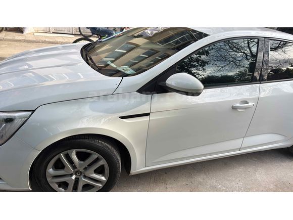 Sahibinden Renault Megane 1.6 Joy 2017 Model