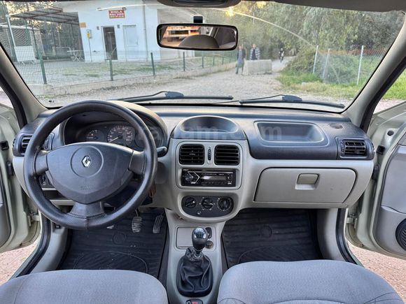 Sahibinden Değişensiz Hatasız Klimalı Renault Clio 1.4 2004