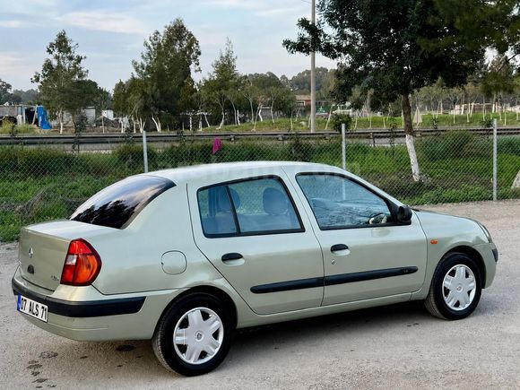 Sahibinden Değişensiz Hatasız Klimalı Renault Clio 1.4 2004