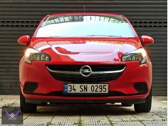 KIRMIZI CORSA OTOMATIK sigara içilmemiş sıfır kokusu üzerinde