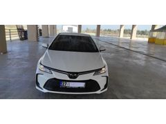 Sahibinden Toyota Corolla 1.5 Vision Plus 2025 Model  14.000 km Beyaz
