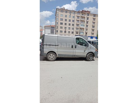 Fiyat düştü ACİL  Sahibinden Renault Trafic 1.9 DCI Comfort 2005 Model