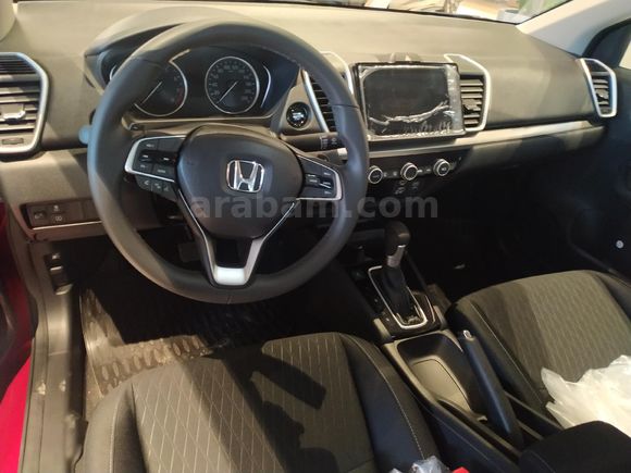 Honda City 1.5 i-VTEC Executive. 2024  , MAYIS AYİNDA SIFIR KM ALDIM.      2023,Model  27.000 km Kırmızı