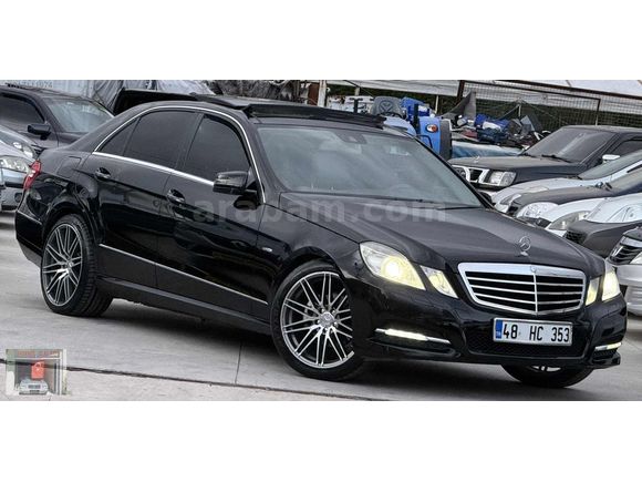 2011 MODEL HATASIZ BOYASIZ E200 CGI AVANTGARDE CAM TAVAN