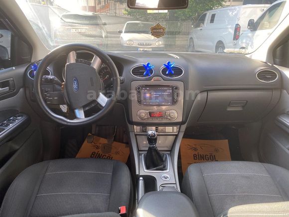 Sahibinden Ford Focus 1.6 Titanium 2010 Model