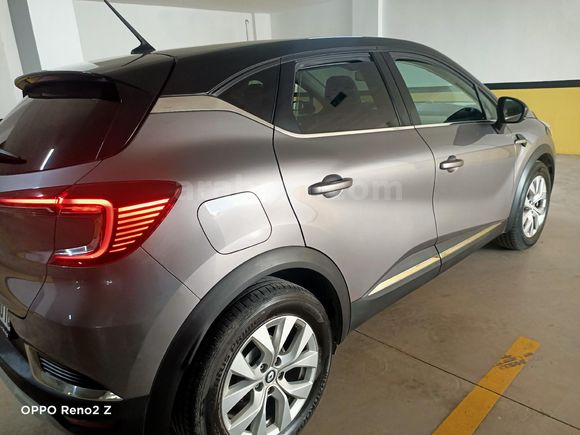 Sahibinden Renault Captur 1.3 TCe Icon 2022 Model