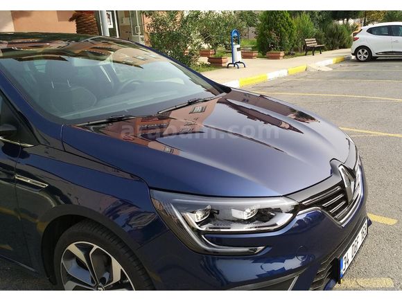 2020 Mais çıkışlı Megane 1.3 TCe Icon ilk sahibinden elmas kesim jant 19.000 km Mavi (metalik)
