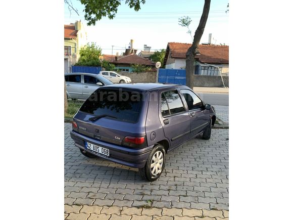 YENİ VİZELİ 
Renault Clio 1.4 