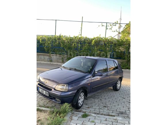 YENİ VİZELİ 
Renault Clio 1.4 