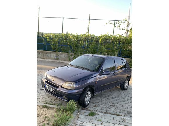 YENİ VİZELİ 
Renault Clio 1.4 