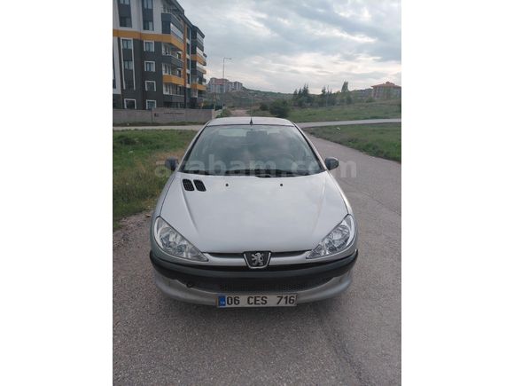 Sahibinden Peugeot 206 1.4 Comfort 2008 Model  322.000 km Gri