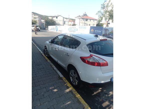 Sahibinden Renault Megane 1.5 dCi Dynamique 2012 Model