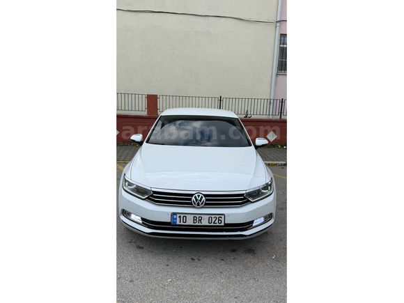Sahibinden Volkswagen Passat 1.6 TDi BlueMotion Comfortline 2016 Model Balıkesir 102000 km Beyaz