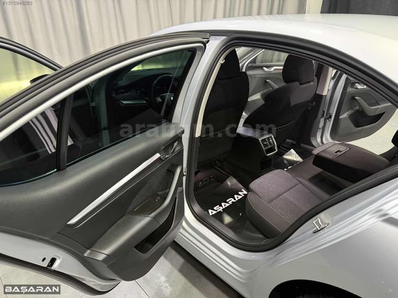 BAŞARAN'DAN 2021 OCTAVİA 1.5 PREMİUM %20 KDV 450.000 PEŞİNATLA