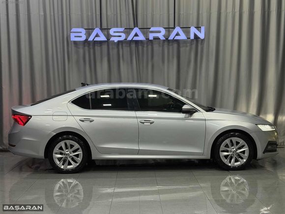 BAŞARAN'DAN 2021 OCTAVİA 1.5 PREMİUM %20 KDV 450.000 PEŞİNATLA