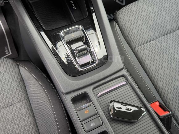 Auto Velux 2023 Boyasız Skoda Octavia 1.5 e-Tec Dsg Premium