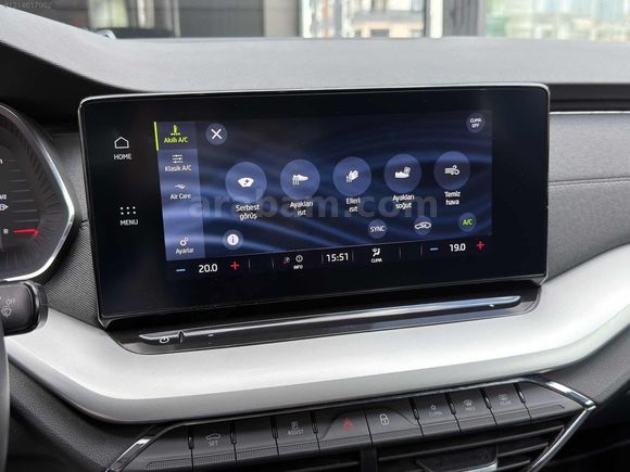 Auto Velux 2023 Boyasız Skoda Octavia 1.5 e-Tec Dsg Premium