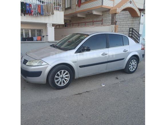 Sahibinden Renault Megane 1.4 Authentique 2006 Model