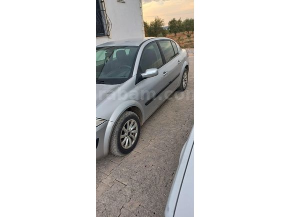 Sahibinden Renault Megane 1.4 Authentique 2006 Model