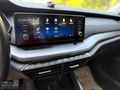 SUNA OTOMOTİVDEN OCTAVYA 1.5 HİBRİT E TEC OTOMATİK 140 BİNDE