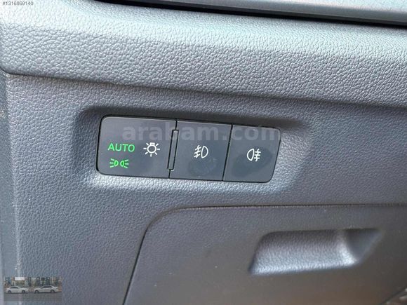 SUNA OTOMOTİVDEN OCTAVYA 1.5 HİBRİT E TEC OTOMATİK 140 BİNDE