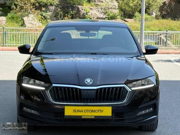 SUNA OTOMOTİVDEN OCTAVYA 1.5 HİBRİT E TEC OTOMATİK 140 BİNDE