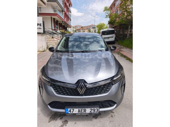 Sahibinden Renault Clio 1.0 TCe Evolution 2025 Model
