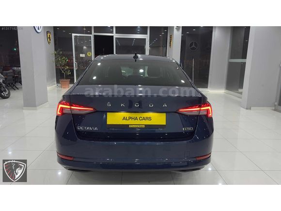 Hatasız Boyasız Octavia 1.5 e-Tec Premium servis Bakımlı