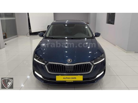 Hatasız Boyasız Octavia 1.5 e-Tec Premium servis Bakımlı