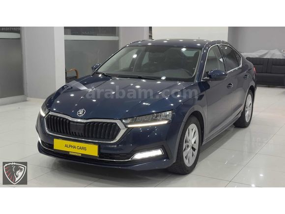 Hatasız Boyasız Octavia 1.5 e-Tec Premium servis Bakımlı