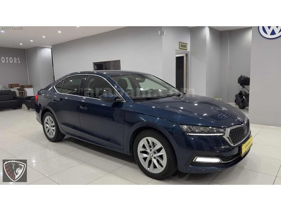 Hatasız Boyasız Octavia 1.5 e-Tec Premium servis Bakımlı