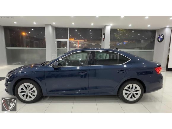 Hatasız Boyasız Octavia 1.5 e-Tec Premium servis Bakımlı