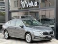Auto Velux 2023 Boyasız Skoda Octavia 1.5 e-Tec Dsg Premium