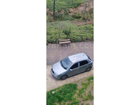 Sahibinden Skoda Fabia 1.4 TDI Special 2005 Model  292.000 km Gri (Gümüş)