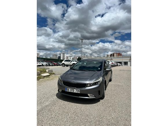 MEMURDAN DEĞİŞENSİZ - BOYASIZ - TRAMERSİZ KIA CERATO