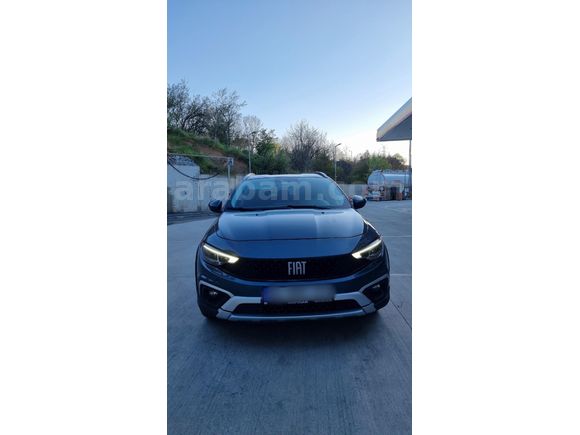 Sahibinden Fiat Egea Cross 1.5 T4 Lounge 2023 Model