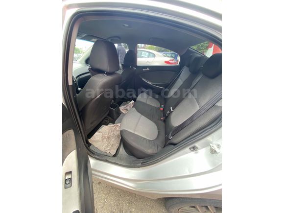 Sahibinden Hyundai Accent Blue 1.6 CRDI Mode 2011 Model 