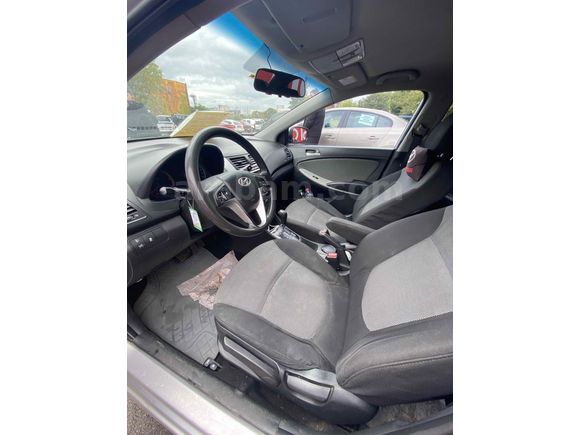 Sahibinden Hyundai Accent Blue 1.6 CRDI Mode 2011 Model 