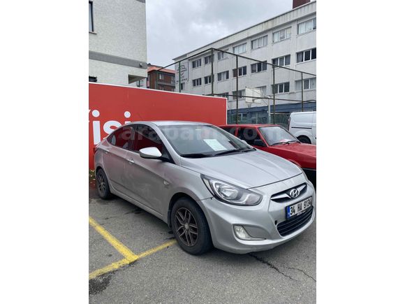 Sahibinden Hyundai Accent Blue 1.6 CRDI Mode 2011 Model 