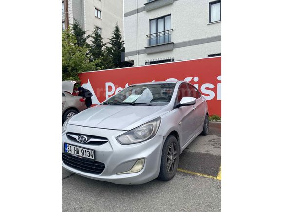 Sahibinden Hyundai Accent Blue 1.6 CRDI Mode 2011 Model 