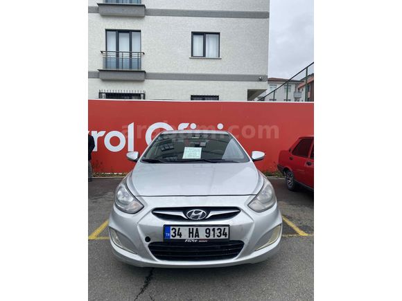 Sahibinden Hyundai Accent Blue 1.6 CRDI Mode 2011 Model 