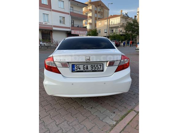 Sahibinden Honda Civic 1.6i VTEC Eco Elegance 2014 Model 